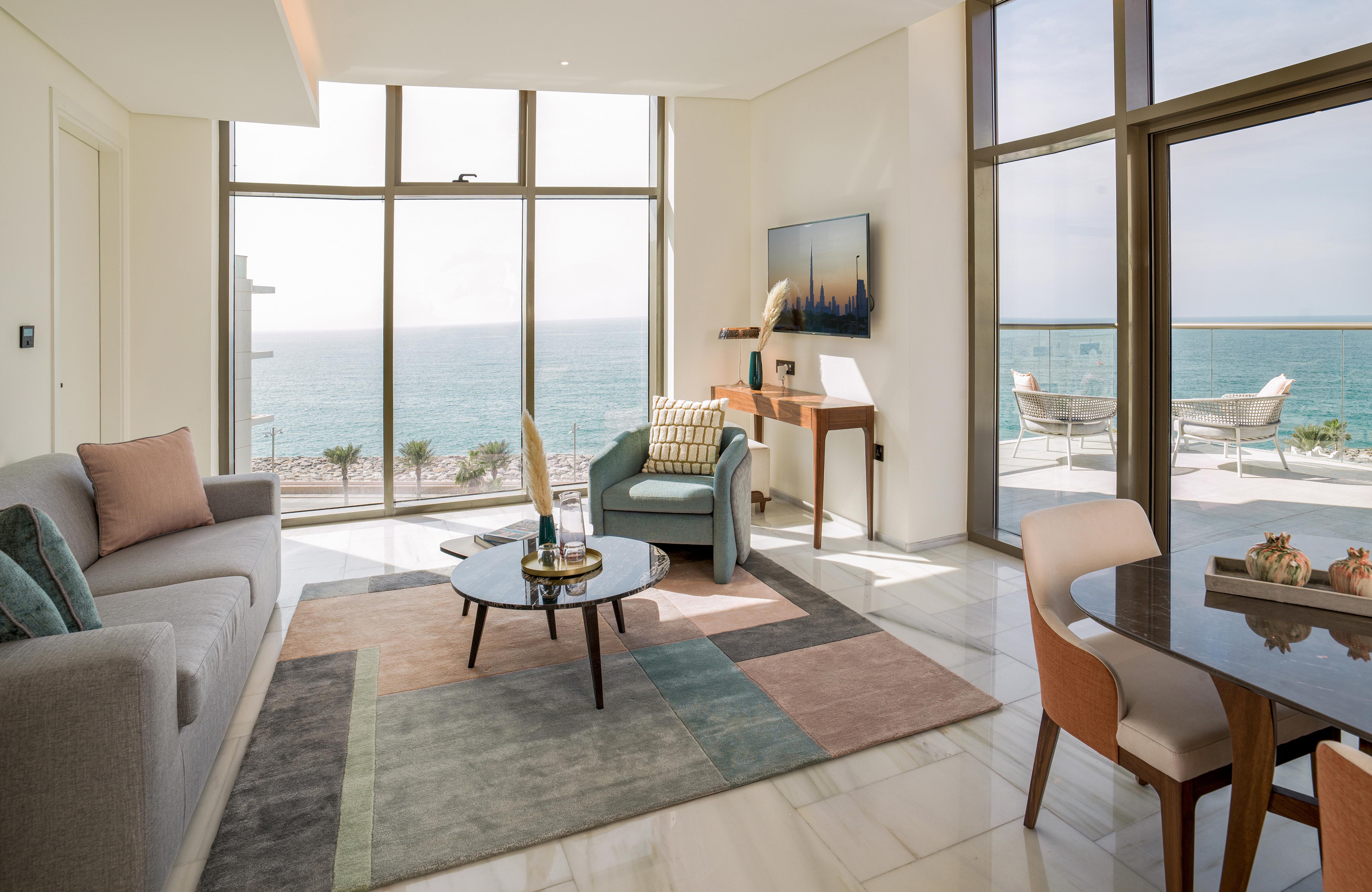 Th8 Palm Dubai Beach Resort, Vignette Collection By Ihg מראה חיצוני תמונה A living room at the Ritz-Carlton, Herzliya