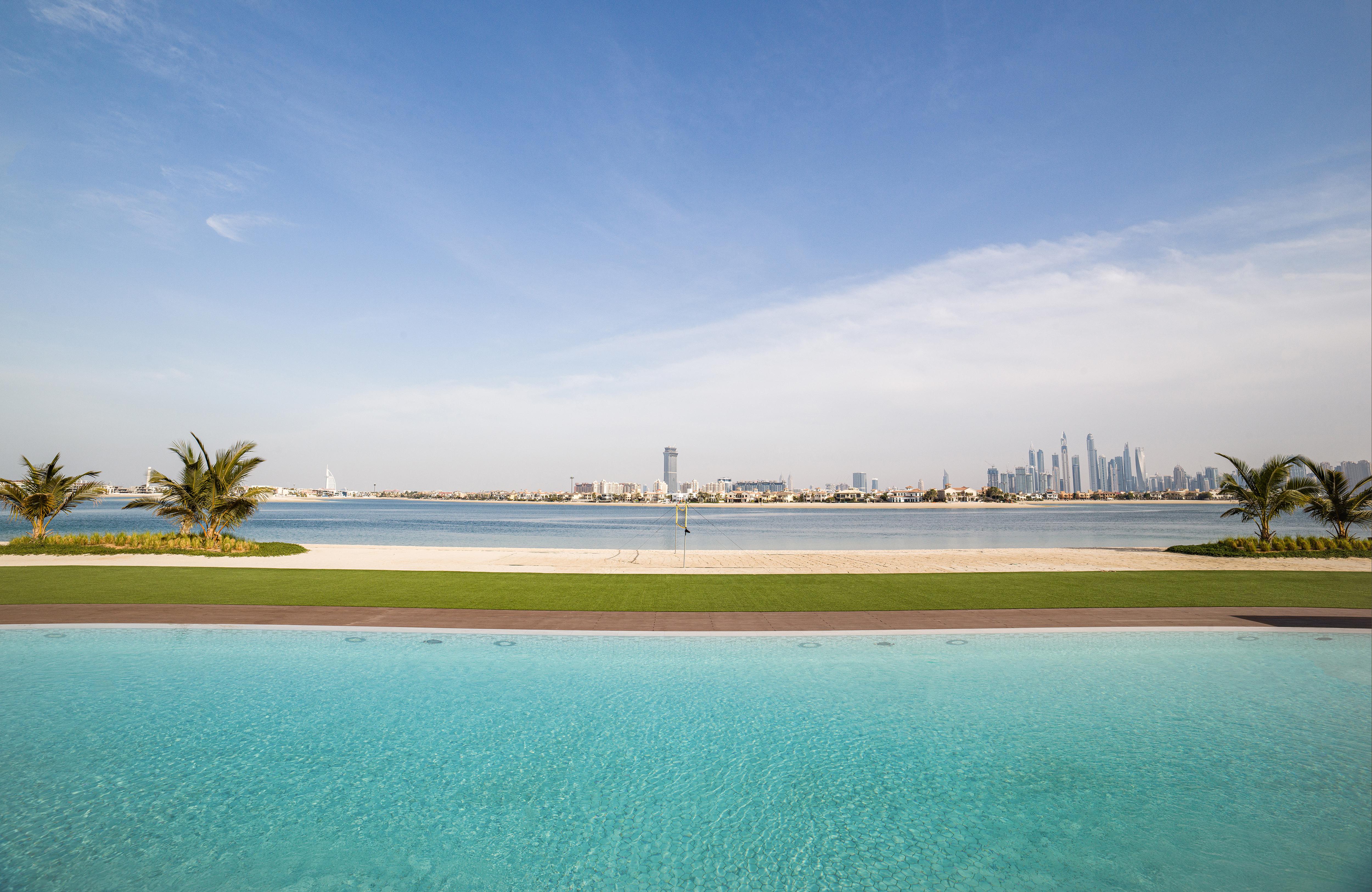 Th8 Palm Dubai Beach Resort, Vignette Collection, An Ihg Hotel מראה חיצוני תמונה