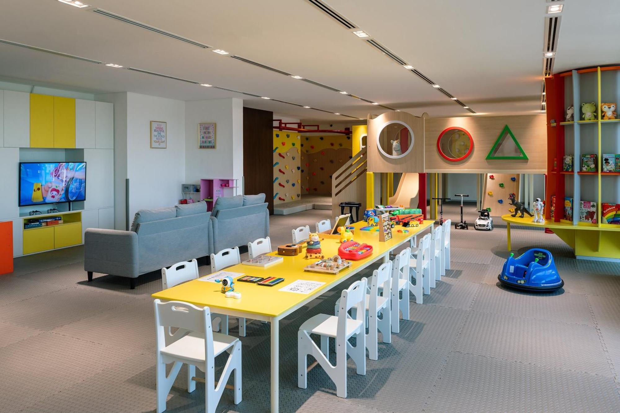Th8 Palm Dubai Beach Resort, Vignette Collection By Ihg מראה חיצוני תמונה The Children's Hospital at the Royal Marsden