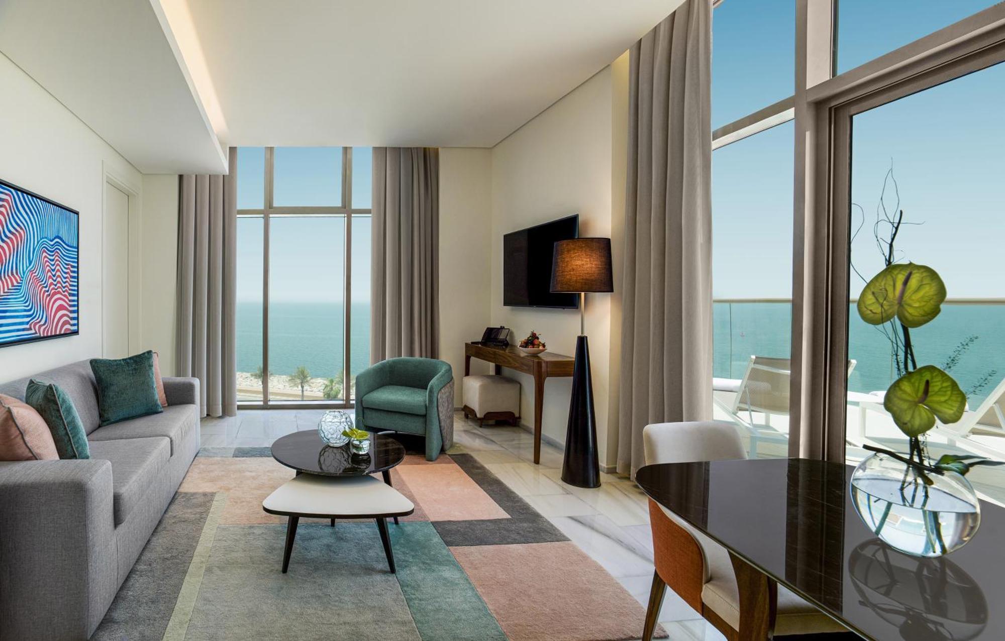 Th8 Palm Dubai Beach Resort, Vignette Collection By Ihg מראה חיצוני תמונה