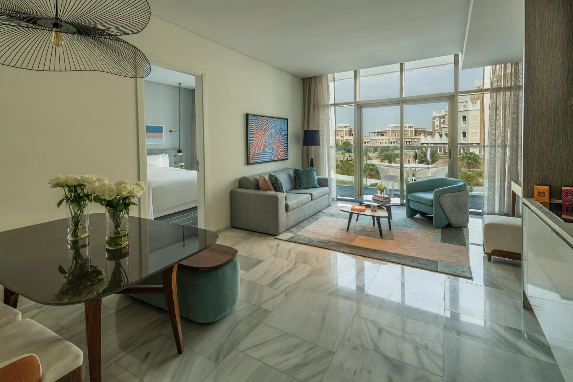 Th8 Palm Dubai Beach Resort, Vignette Collection By Ihg מראה חיצוני תמונה